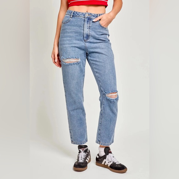 Le Lis Denim - NWT Le Lis Cotton High Waist Distressed Washed Jeans